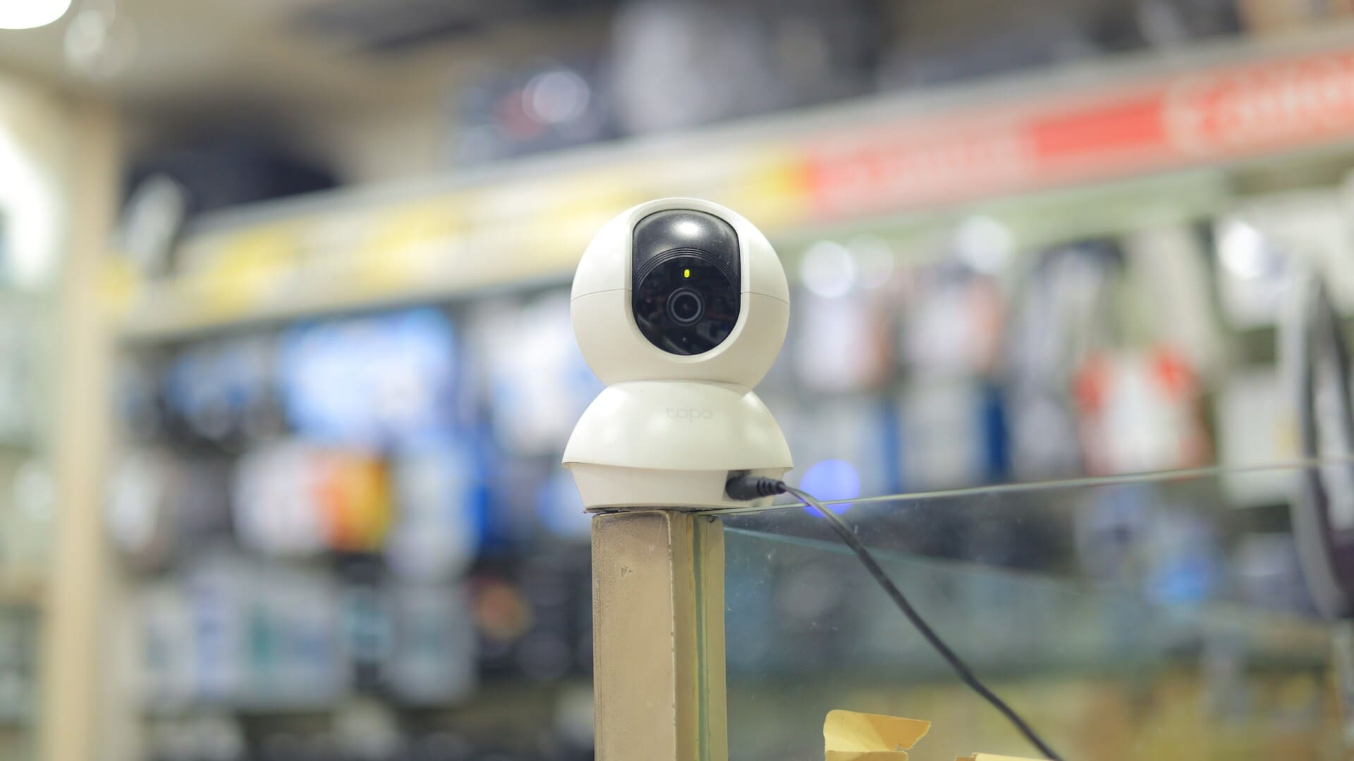 Filmé par les caméras de son magasin, ce vendeur licencié pour vol a perdu en justice, trahi par les images
