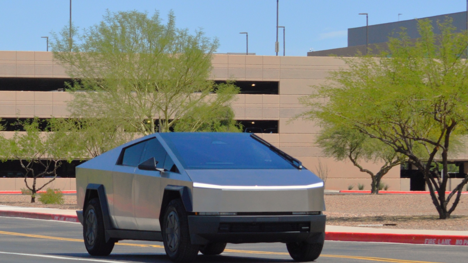 Sept ans d'attente pour rien : Tesla enterre le Cybertruck dans deux pays avec un simple e-mail