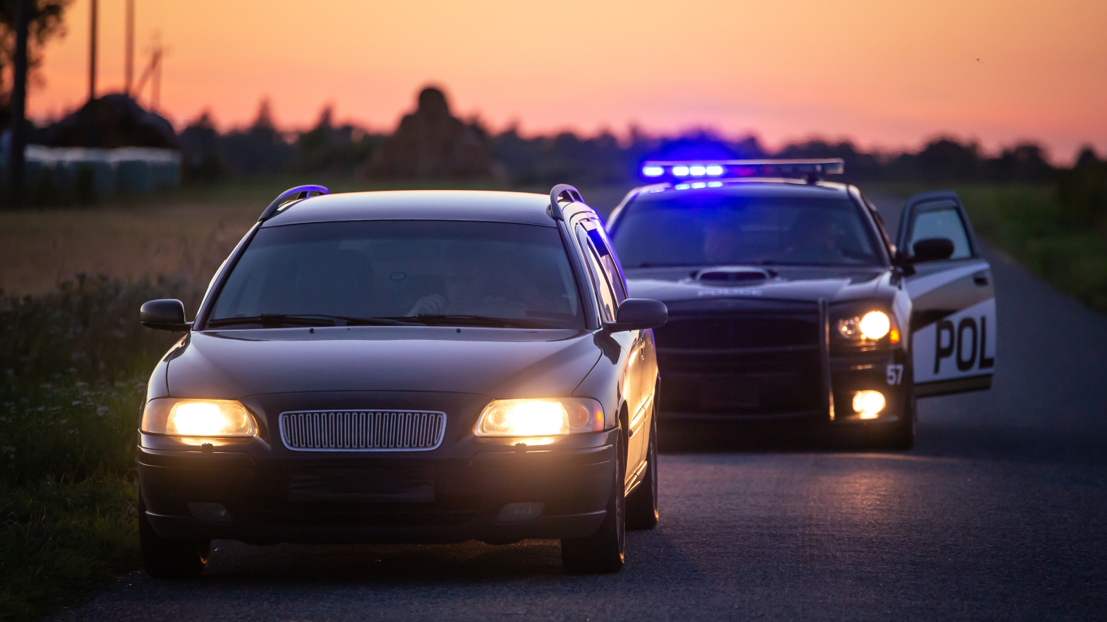 Une IA juge leur comportement au volant suspect, la police les arrête